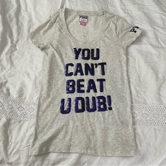 Victoria’s Secret PINK Medium UW T-Shirt Washington U CAN'T BEAT U DUB - Picture 1 of 5